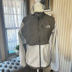 The North Face Denali Fleece Jacket Womens Small Gray White Polartec Full Zip